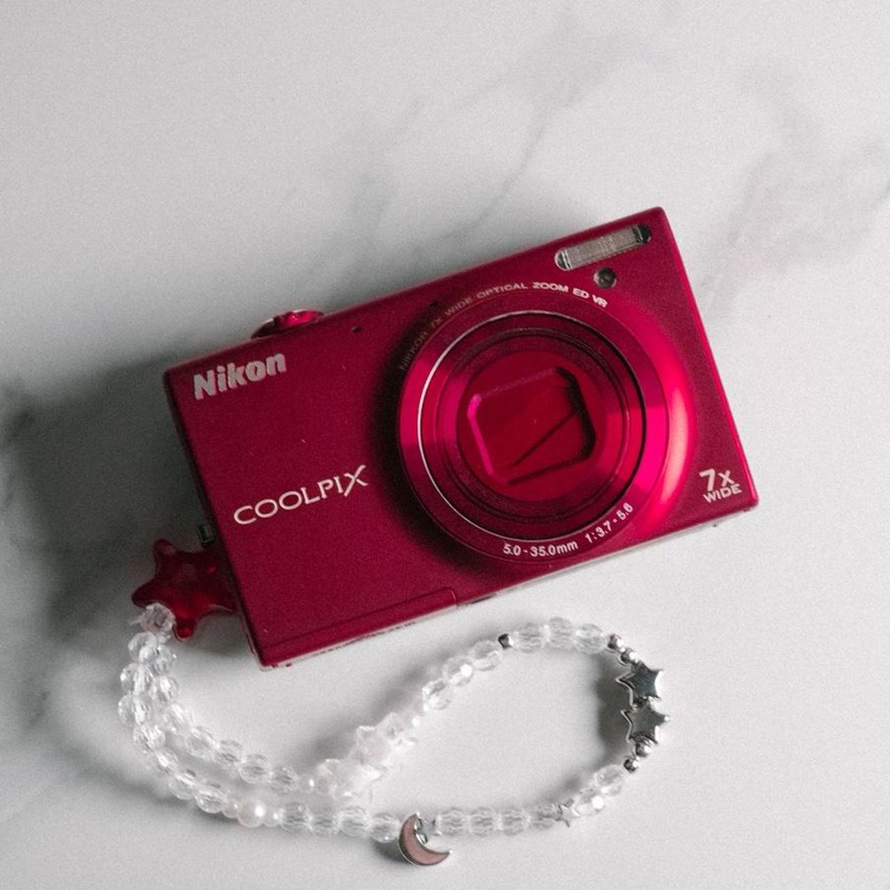 Geniune Nikon Coolpix S6100 digital camera