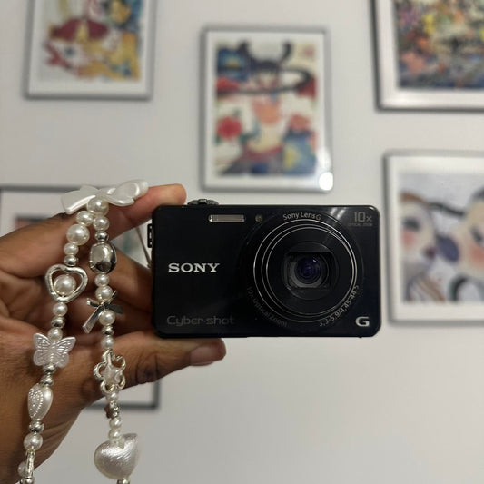 Geniune Pre-Owend Sony Cyber-Shot DSC-WX220 with 18.2 Megapixels 📸.
