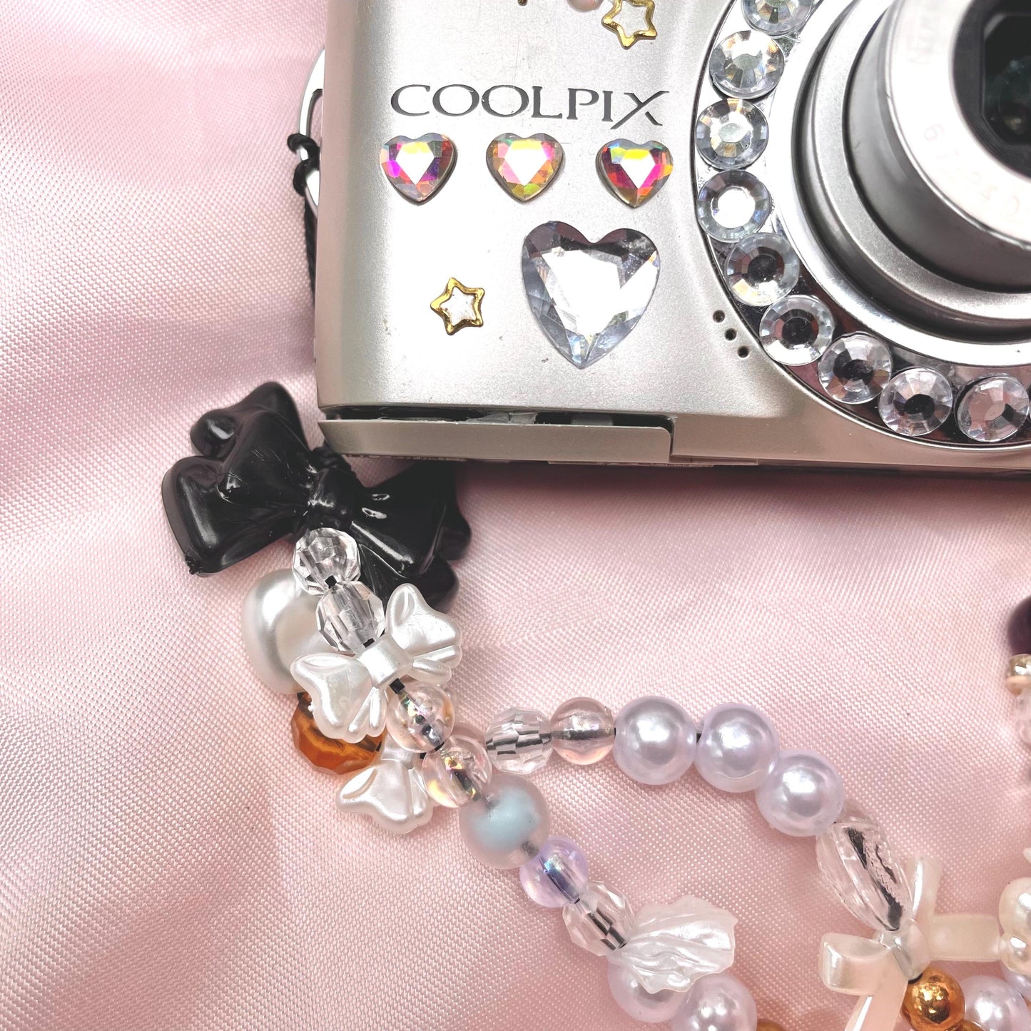 Geniune Nikon Coolpix L21 y2k aesthetic decorated digicam with beaded strap PreOwned