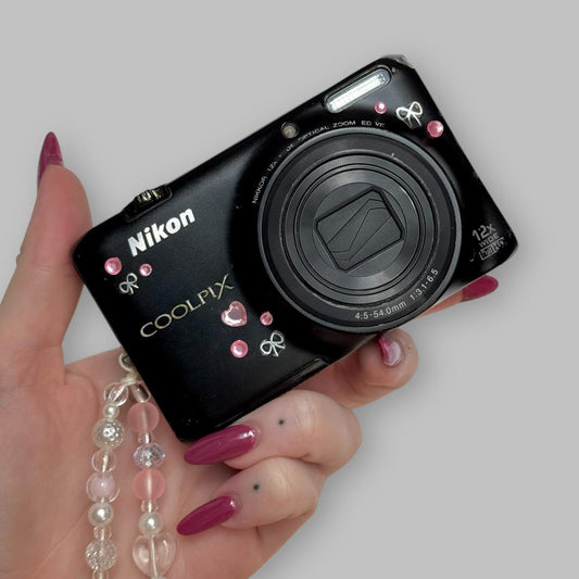 Geniune Pre-Owend Nikon Coolpix S6500 Digital Camera